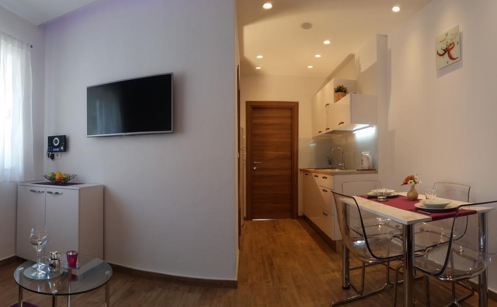 Apartments Ursic Mb Brela Bagian luar foto