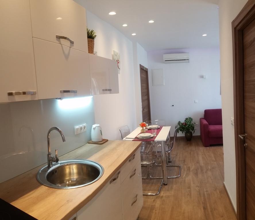 Apartments Ursic Mb Brela Bagian luar foto