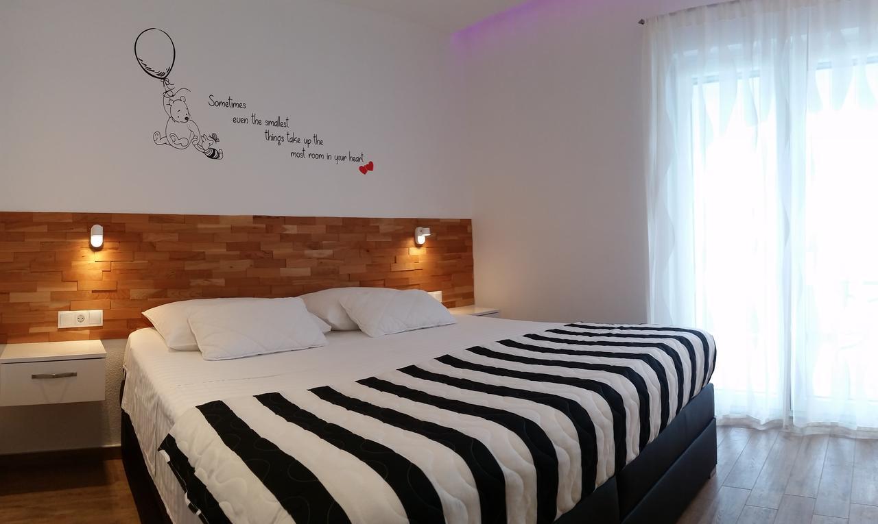 Apartments Ursic Mb Brela Bagian luar foto