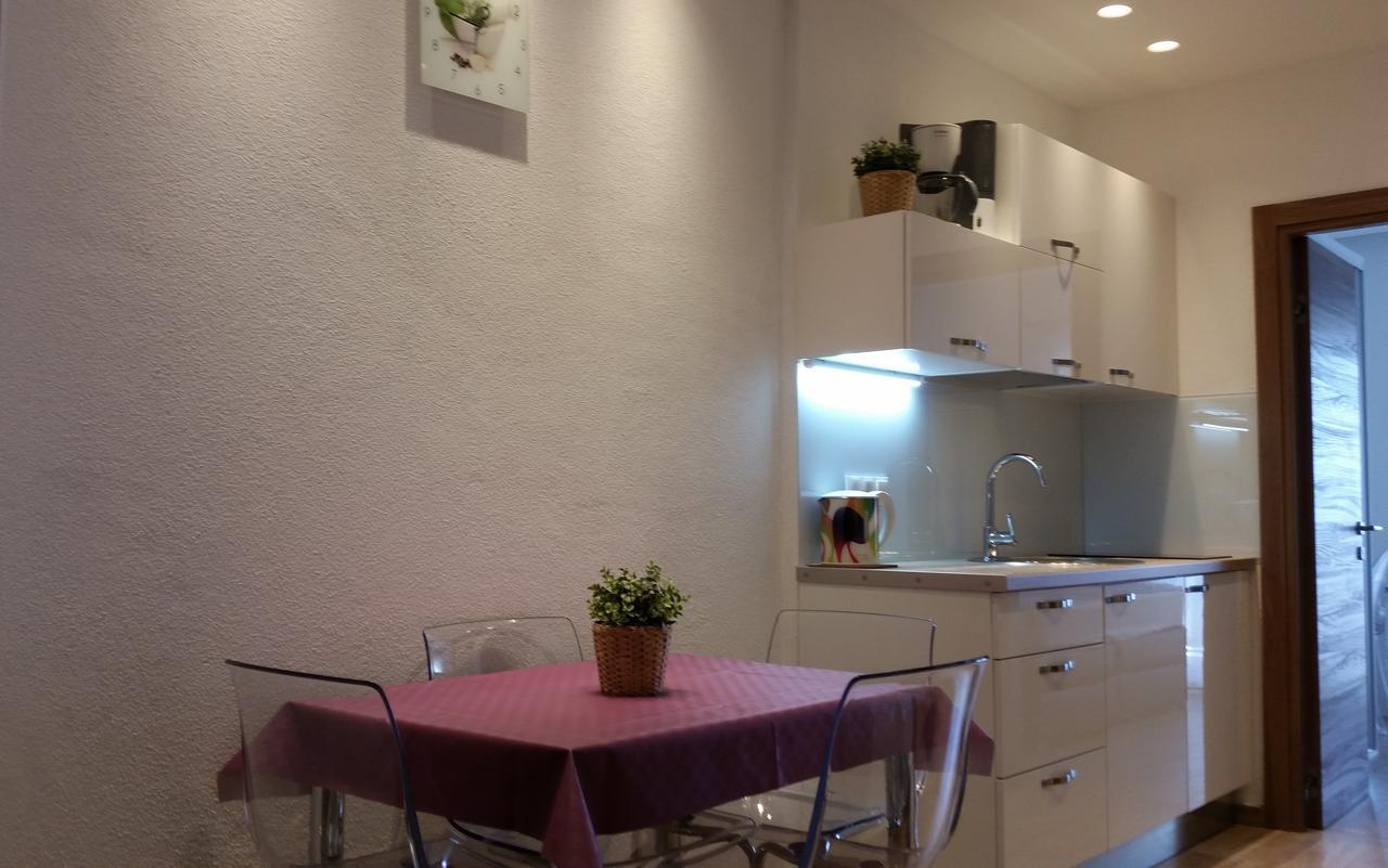 Apartments Ursic Mb Brela Bagian luar foto