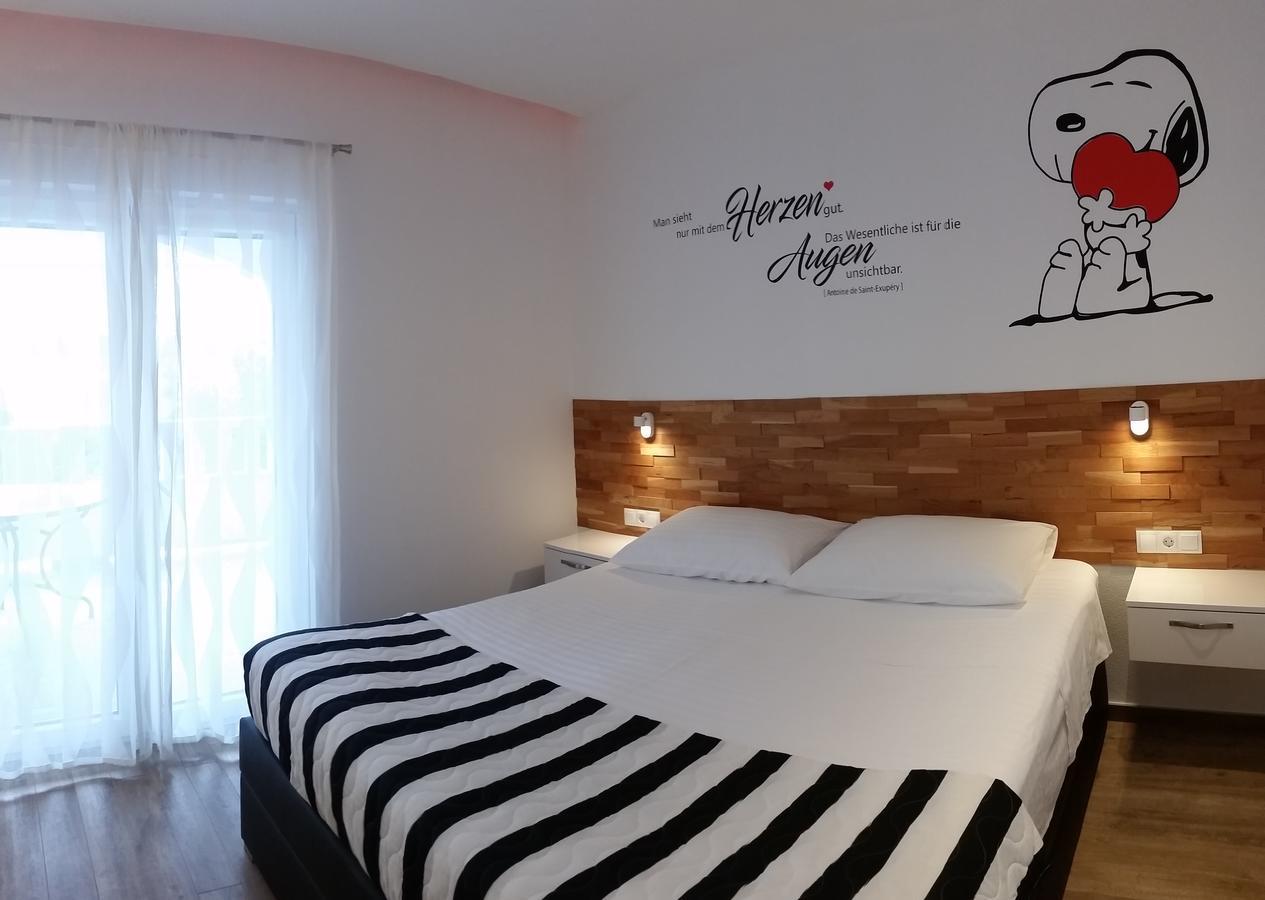 Apartments Ursic Mb Brela Bagian luar foto